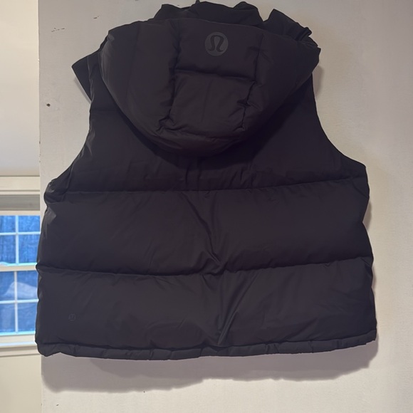 Lululemon Black Wunder Puff Cropped Vest Sz 12 - Picture 4 of 14